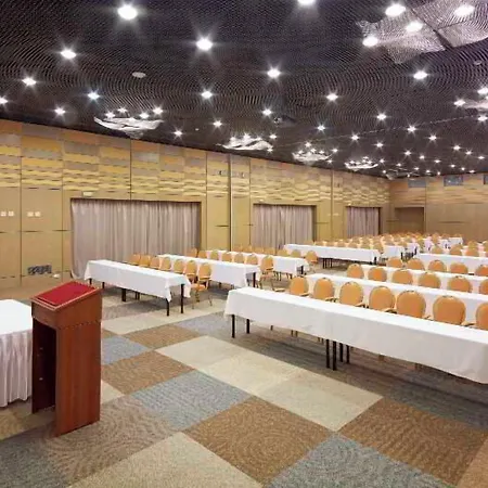 Ana Europa إيفوري نورد